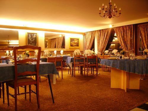 Hotel Restaurant Du Tourisme Latronquière Buitenkant foto